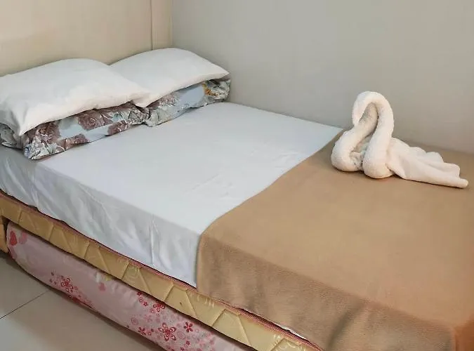 Moa's Spot At Sea Residences Manila